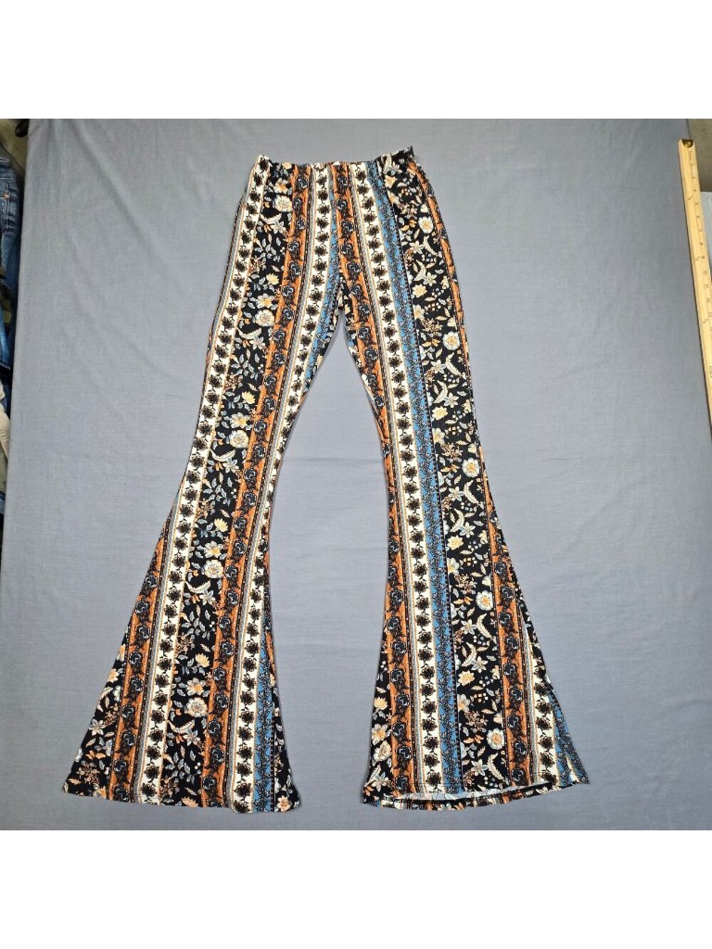 Très Bien Womens XS Flared Boho Pants Festival Striped Floral Vintage Hippie